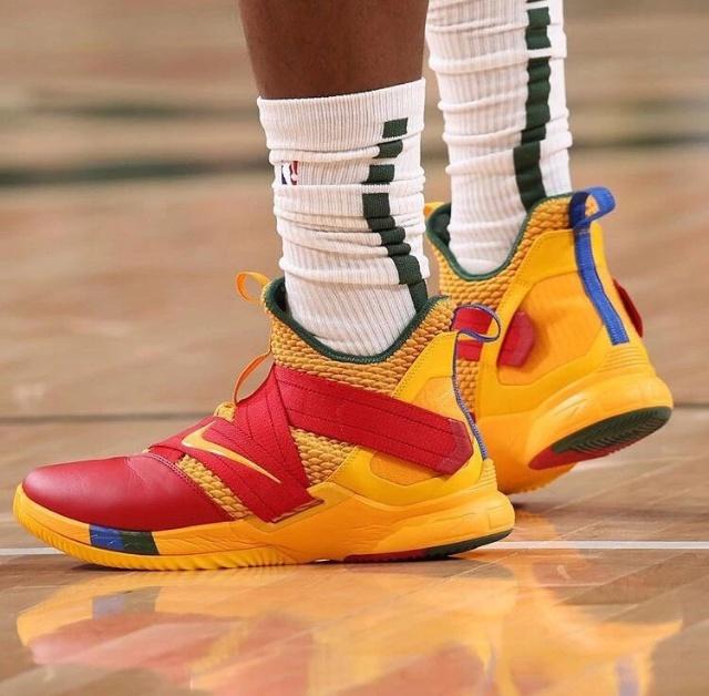 皇马维尼修斯关键进球锁定胜利（维尼修斯打入制胜球 皇马全取三分）