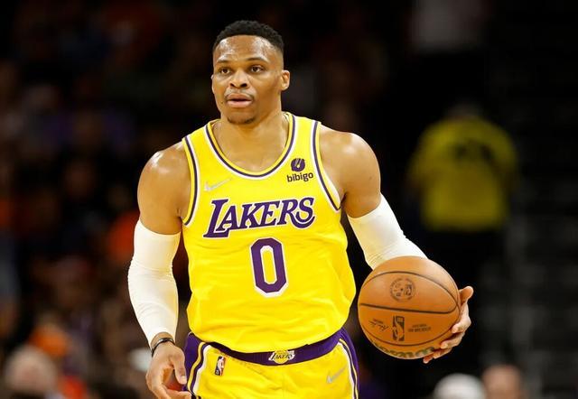 凯尔：我们并不打算在冬季出售那些多特长期依赖的球员（凯尔：冬窗不考虑放走多特长期倚重的球员）